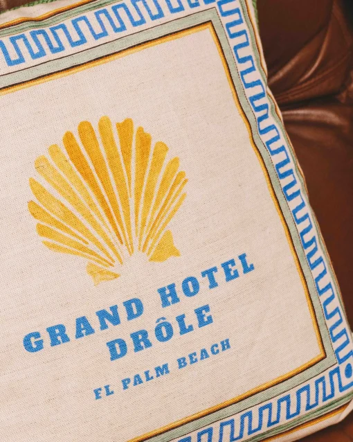Le Coussin Hôtel Drôle